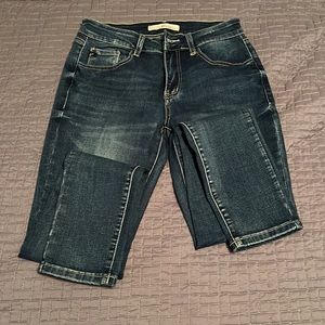 NWOT KanCan skinny jeans size 27